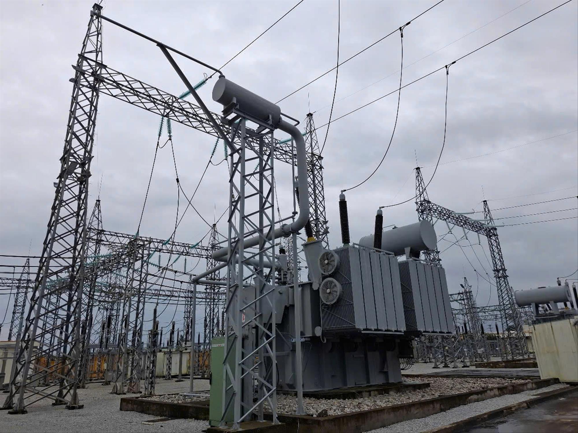 Công ty Truyền tải điện 2: Nghiên cứu, ứng dụng hệ thống bảo vệ chống cháy nổ máy biến áp trong quản lý vận hành 